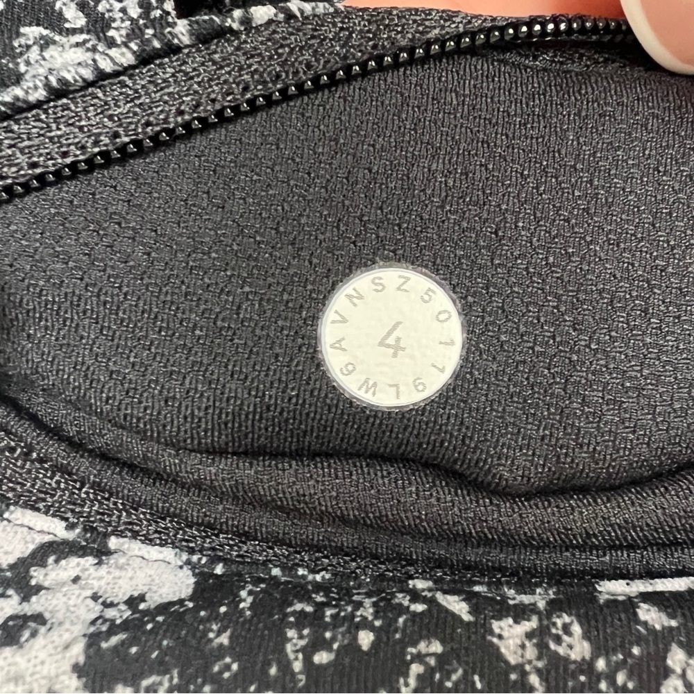 Lululemon Pace Rival Crop 22” Leggings Achromatize Ice Grey Black - Picture 5 of 5